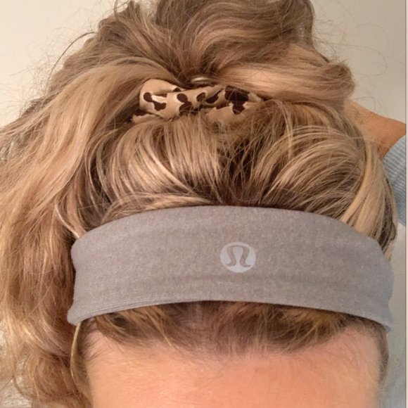 lululemon athletica Accessories - Used Grey Lululemon Elastic High Impact Headband